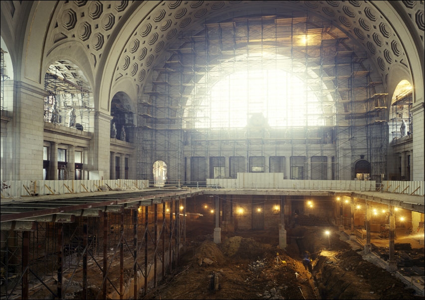 Image of Union Station Great Hall during restoration in the 1980s., Carol Highsmith - plakat Wymiar do wyboru: 60x40 cm