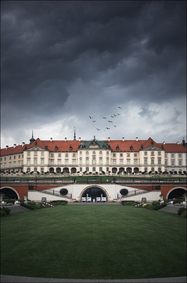 Image of Zamek z ptakami - plakat premium Wymiar do wyboru: 60x80 cm