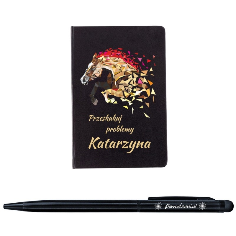 Czarny zestaw dla nauczyciela: notes z nadrukiem UV i długopis z grawerem