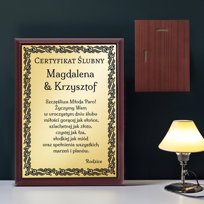Prezent na ślub / Certyfikat / Drewniany panel, złota tabliczka, dedykacja