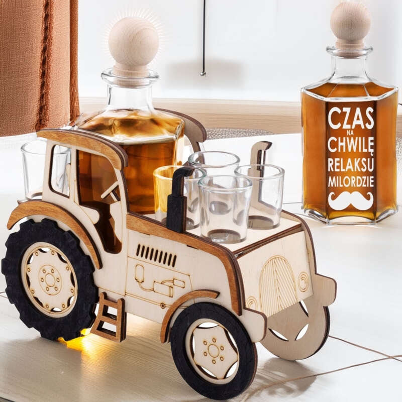 Komplet 7-częściowy Karafka i kieliszki Traktor z Grawerem