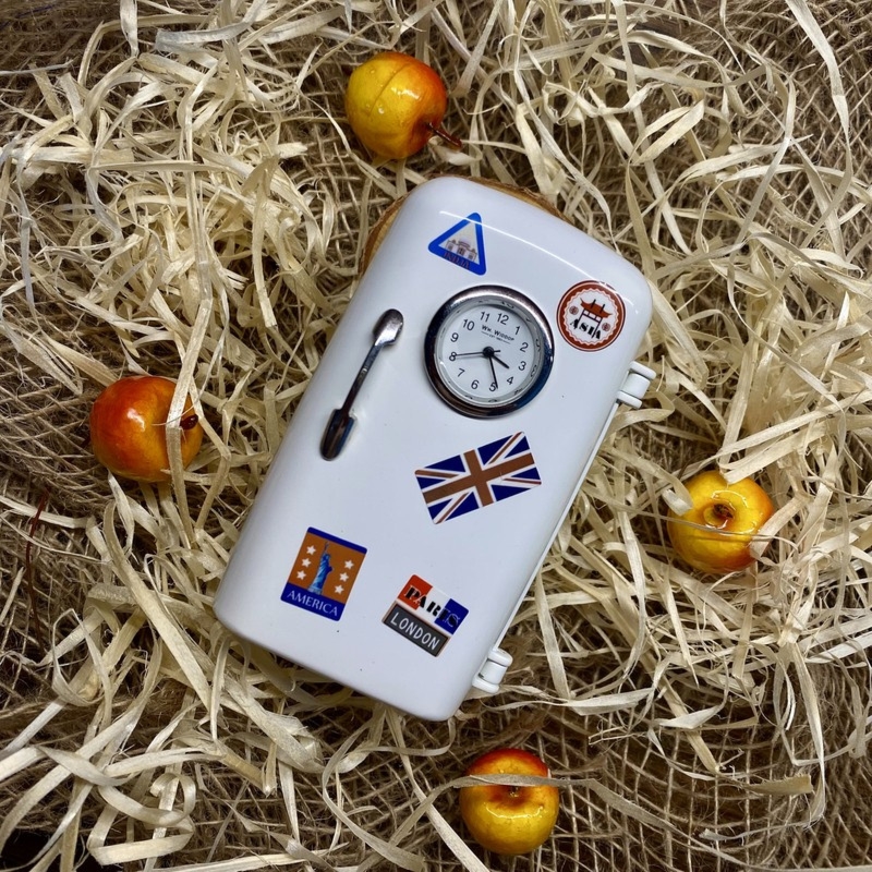 Zegar w kształcie lodówki prezent na urodziny imieniny z Grawerem