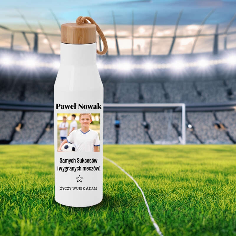 Szczelna butelka termiczna 500 ml z nadrukiem UV– idealny prezent dla młodego sportowca