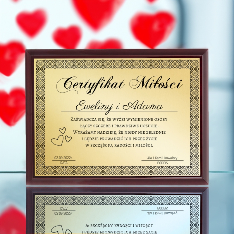 Prezent na ślub / Certyfikat miłości / Drewniany panel, złota tabliczka, dedykacja