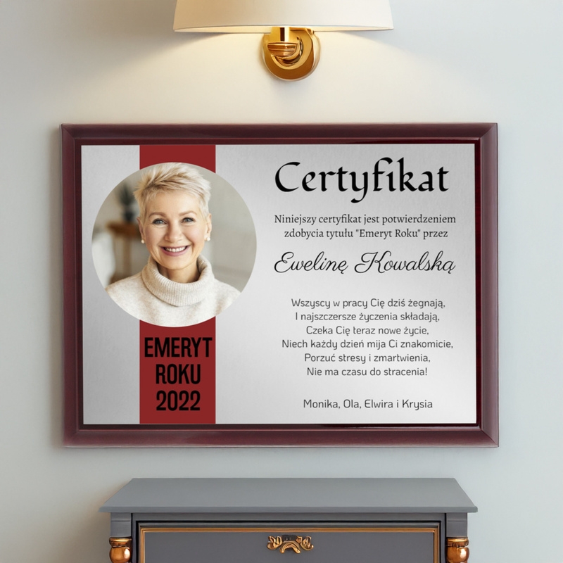 Certyfikat na emeryturę do powieszenia, srebrna tabliczka z dedykacją
